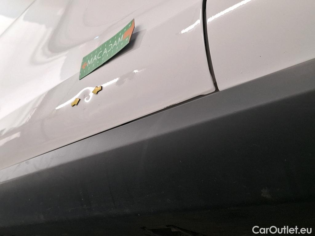  Citroen  C3 CITROEN  Société / 2020 / 5P / Berline / VU BlueHDi 100 SandS BVM6 Feel Nav #2