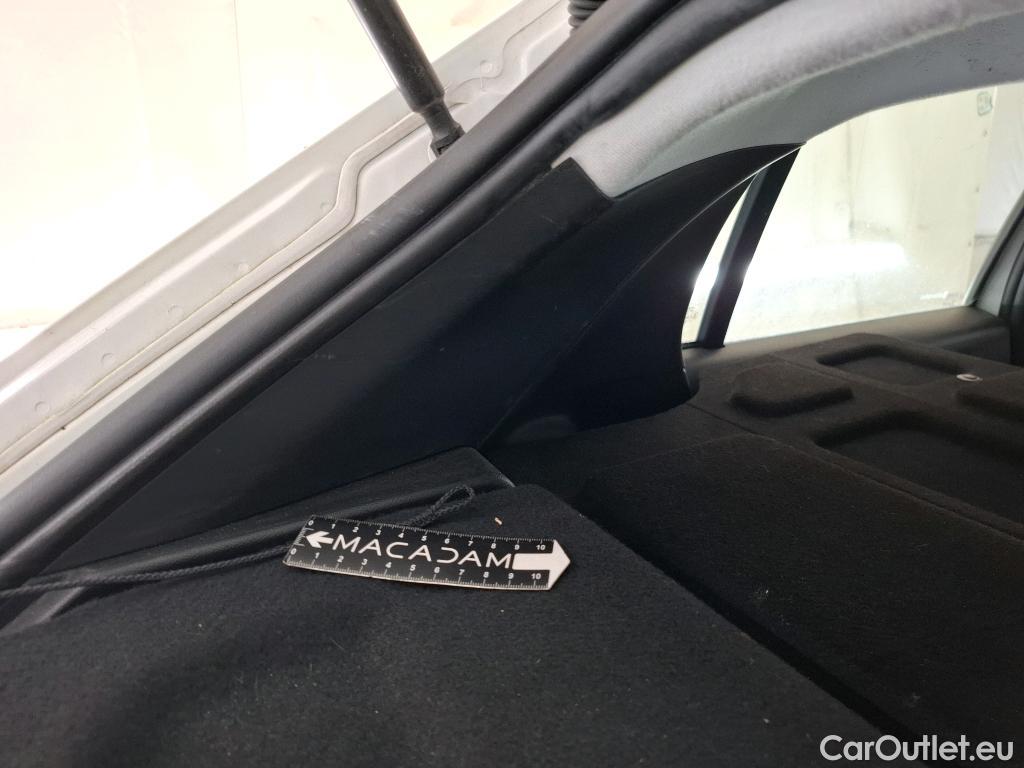  Peugeot  208  Premium 1.5 HDi 100CV BVM6 E6d #33