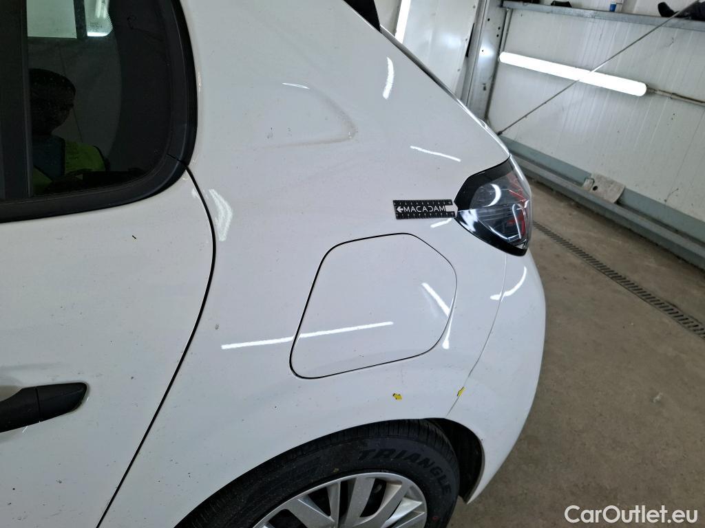  Peugeot  208  Premium 1.5 HDi 100CV BVM6 E6d #6