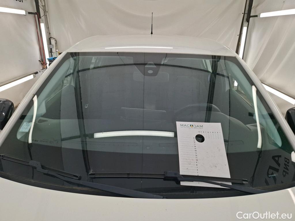  Peugeot  208 PEUGEOT  Affaire / 2019 / 5P / Berline / VU 1.2 PT 75 S&S Premium #25