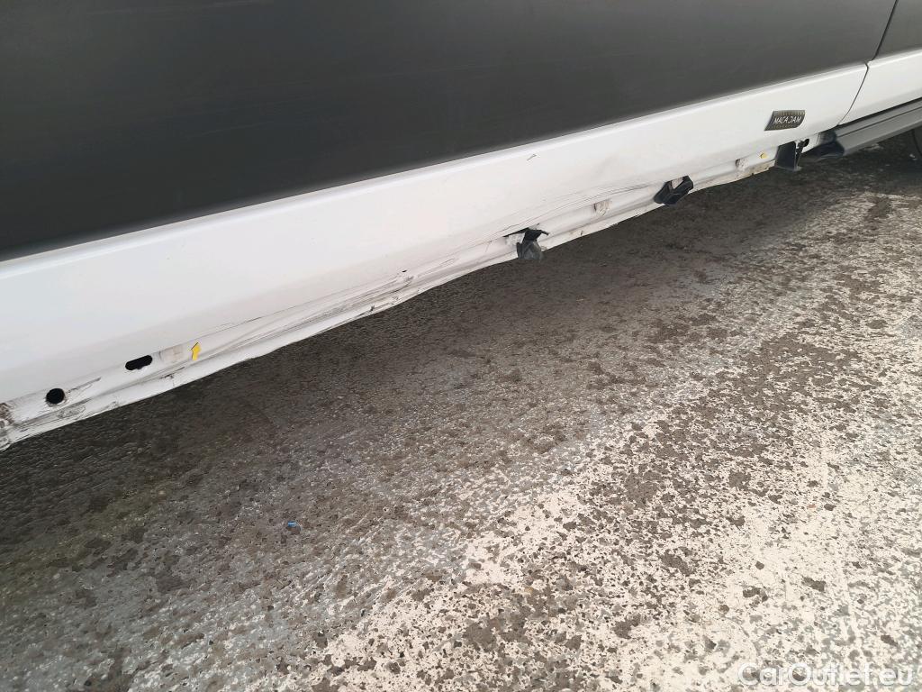  Ford  Transit FORD  2019 4P Fourgon tôlé E 390 L4H3 elec 184CH TREND BUSINE #4