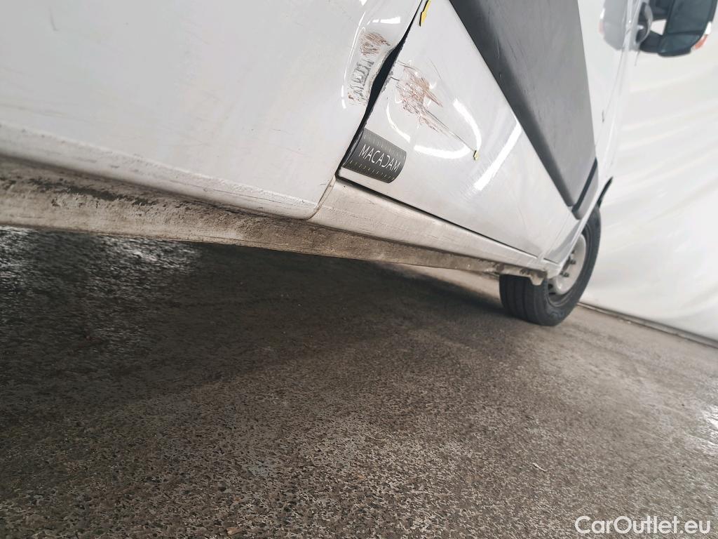  Renault  Master  III Fourgon L3H2 3 5 Grand Confort dCi 135CV BVM6 7 Sieges E6dT #16