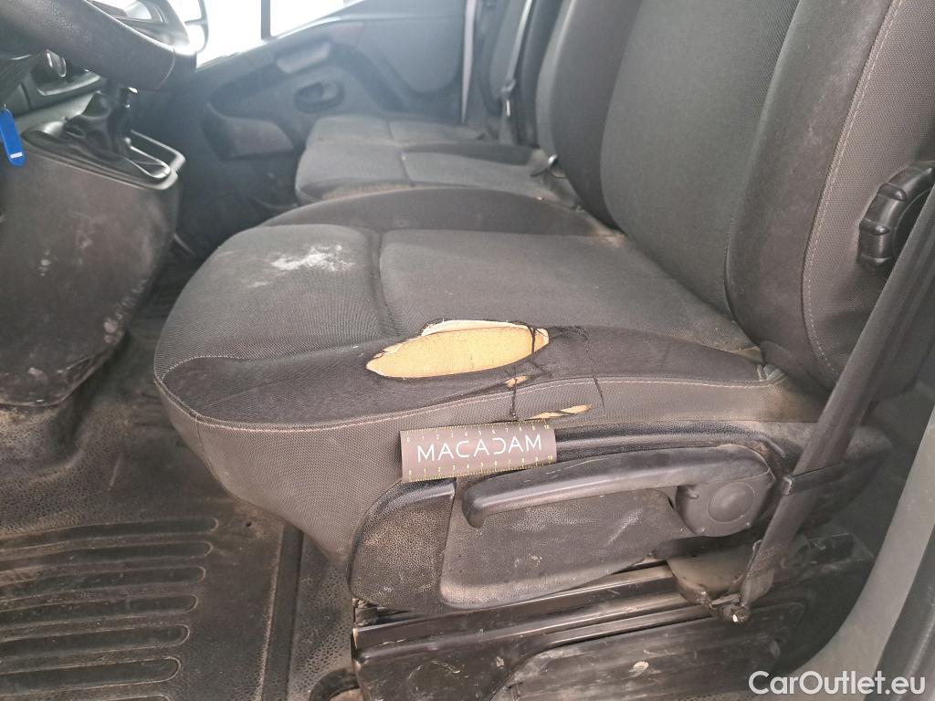  Renault  Master  III Fourgon L3H2 3 5 Grand Confort dCi 135CV BVM6 7 Sieges E6dT #23