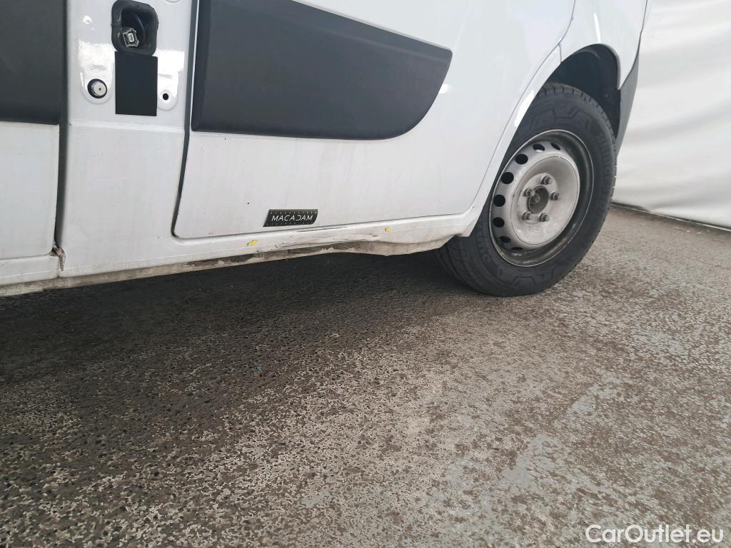  Renault  Master  III Fourgon L3H2 3 5 Grand Confort dCi 135CV BVM6 7 Sieges E6dT #29