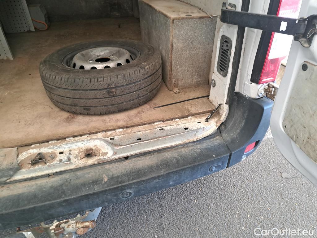  Renault  Master  III Fourgon L3H2 3 5 Grand Confort dCi 135CV BVM6 7 Sieges E6dT #76