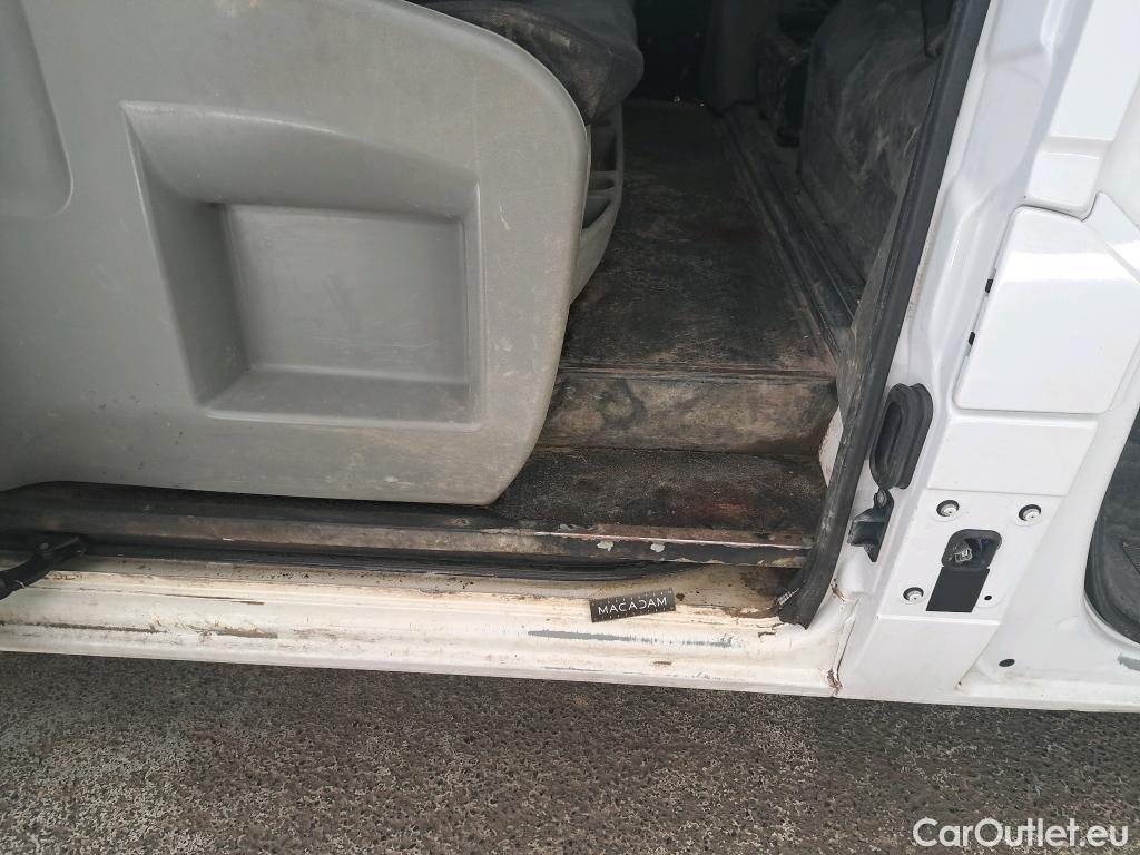  Renault  Master  III Fourgon L3H2 3 5 Grand Confort dCi 135CV BVM6 7 Sieges E6dT #47