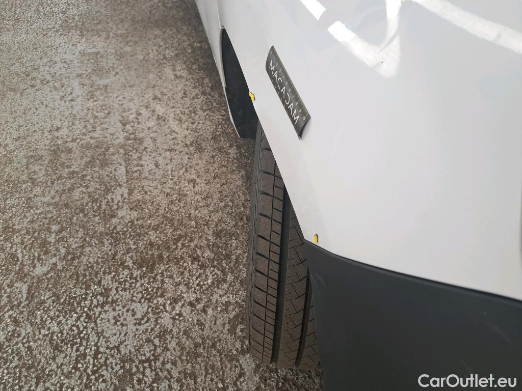  Renault  Master  III Fourgon L3H2 3 5 Grand Confort dCi 135CV BVM6 7 Sieges E6dT #38