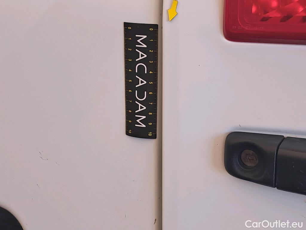 Renault  Master  III Fourgon L3H2 3 5 Grand Confort dCi 135CV BVM6 7 Sieges E6dT #18