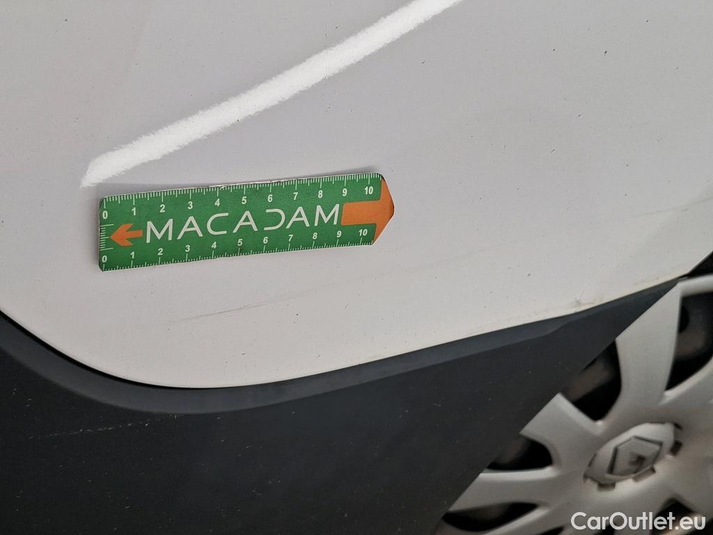  Renault  Trafic RENAULT  / 2019 / 4P / Fourgon tole FG GCF L1H1 1000 Energy dCi 145 EDC #13
