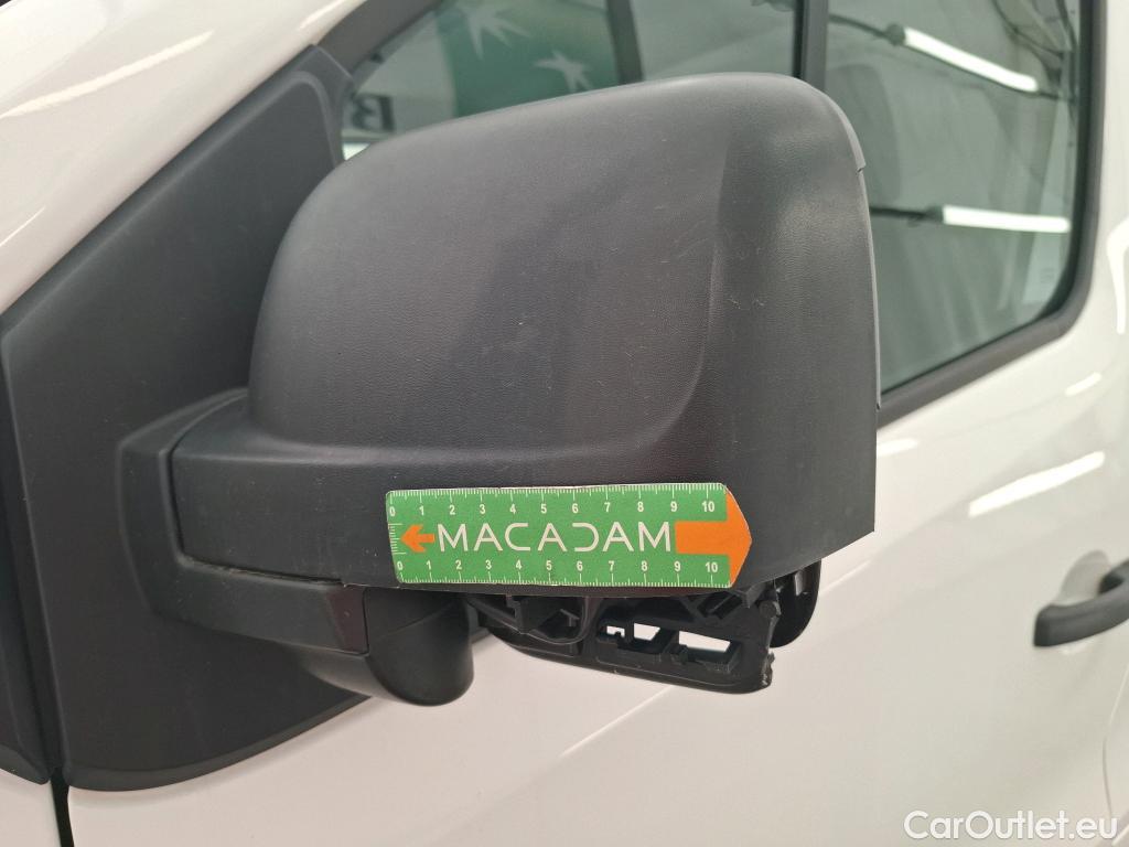  Renault  Trafic RENAULT  / 2019 / 4P / Fourgon tole FG GCF L1H1 1000 Energy dCi 145 EDC #19