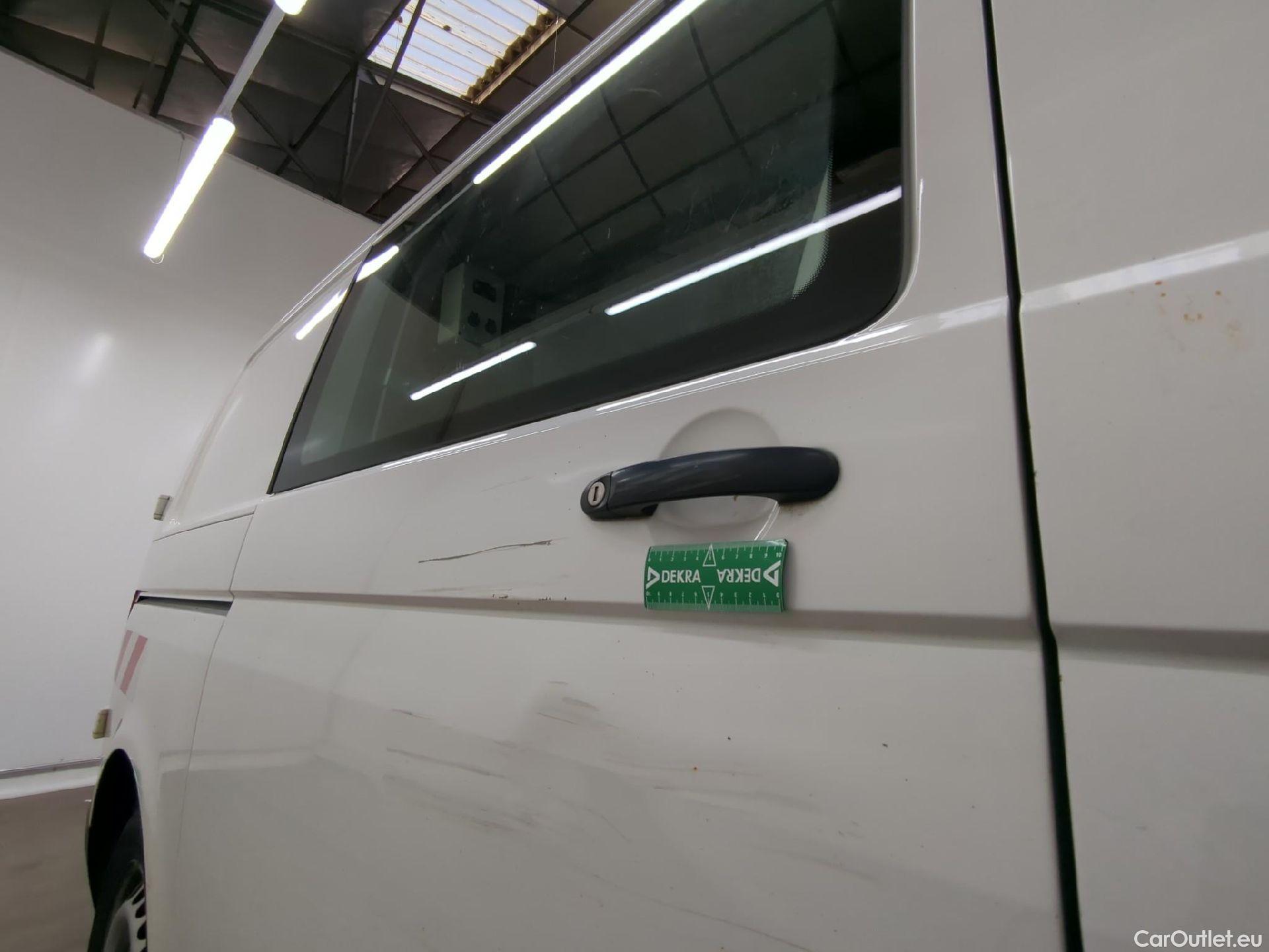  Volkswagen  Transporter T6  Fourgon 4Motion 2.0 TDI 150CV BVM6 E6 #37