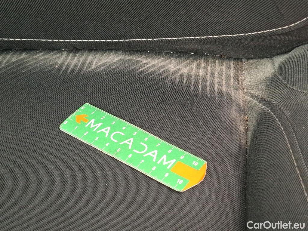  Renault  Trafic RENAULT  / 2019 / 4P / Fourgon tole FG GCF L1H1 1000 Energy dCi 145 EDC #57