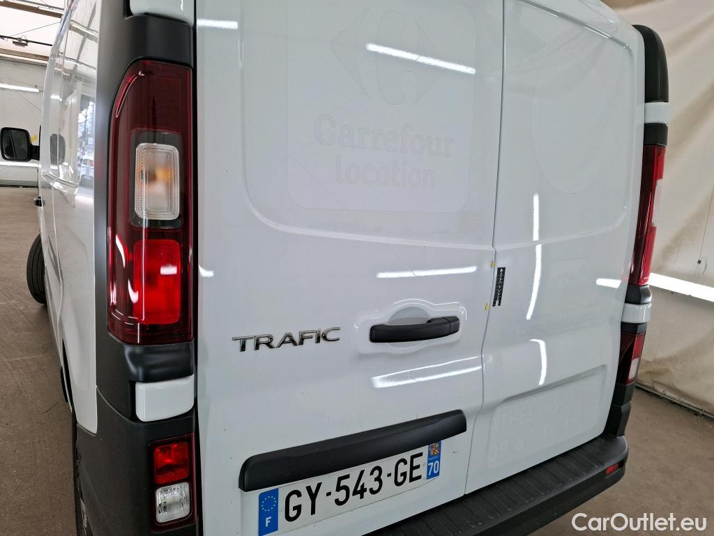  Renault  Trafic RENAULT  / 2021 / 4P / Fourgon tôlé FG CF L1H1 2T8 Blue dCi 110 #1