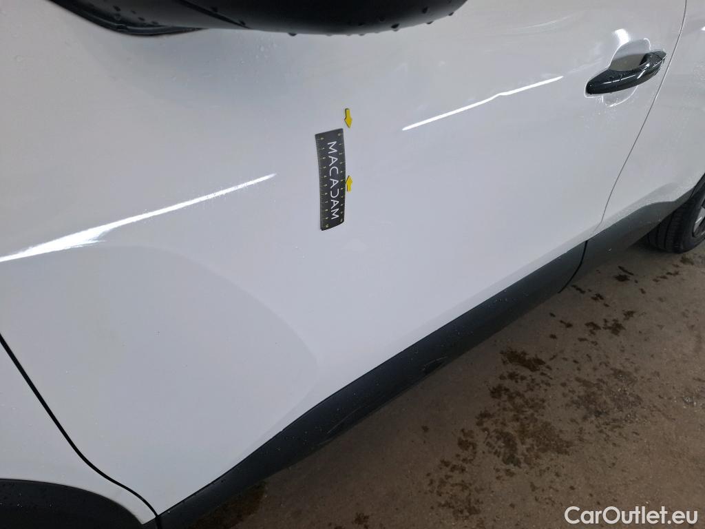  Citroen  C4  Berline Feel 1.2 PureTech 130CV BVA8 E6d #1