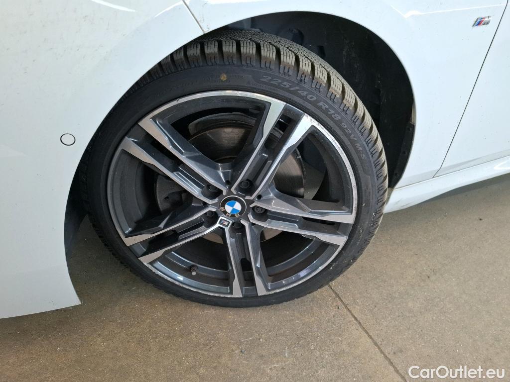  Bmw  Serie 2 BMW Série 2 Gran Coupé / 2019 / 4P / Berline 218D AUTO M Sport #9