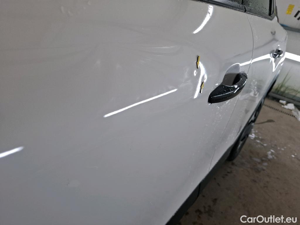  Citroen  C4  Berline Feel 1.2 PureTech 130CV BVA8 E6d #3