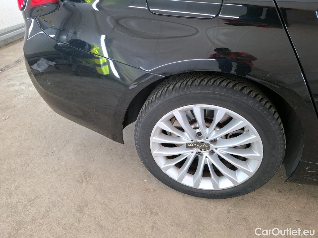  Bmw  Serie 5 BMW Série 5 / 2020 / 4P / Berline 520i 184ch Luxury BVA8 #35