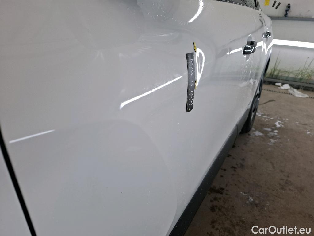  Citroen  C4  Berline Feel 1.2 PureTech 130CV BVA8 E6d #2
