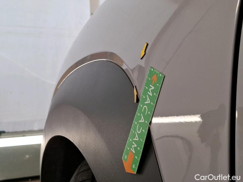  Hyundai  kona HYUNDAI  / 2020 / 5P / SUV 1.6 HYBRID 141 INTUITIVE HEV #9