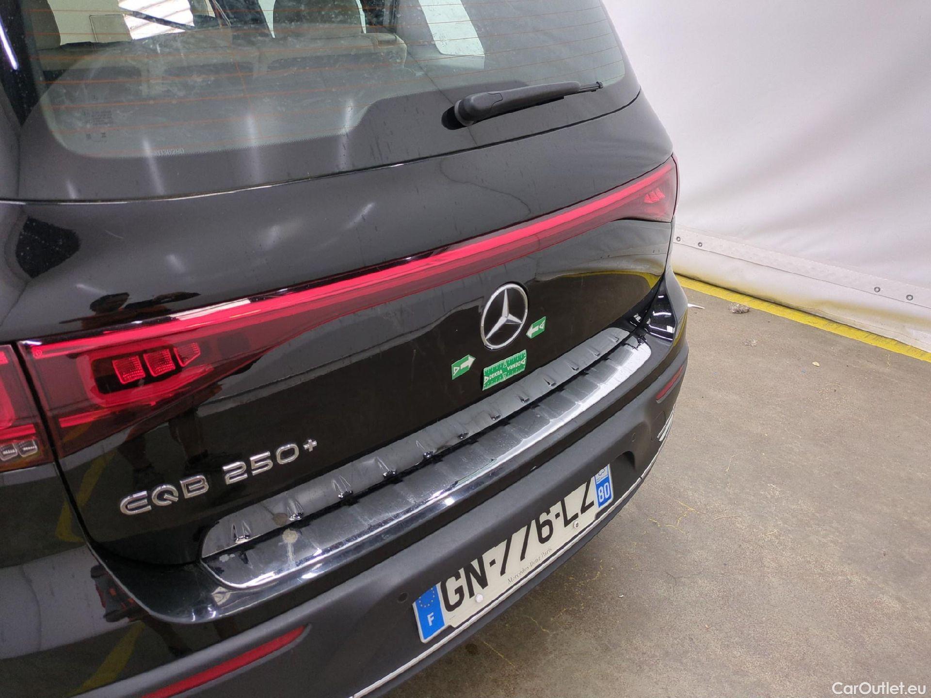  Mercedes  EQB MERCEDES-BENZ  / 2021 / 5P / SUV  250 + Business Line #42