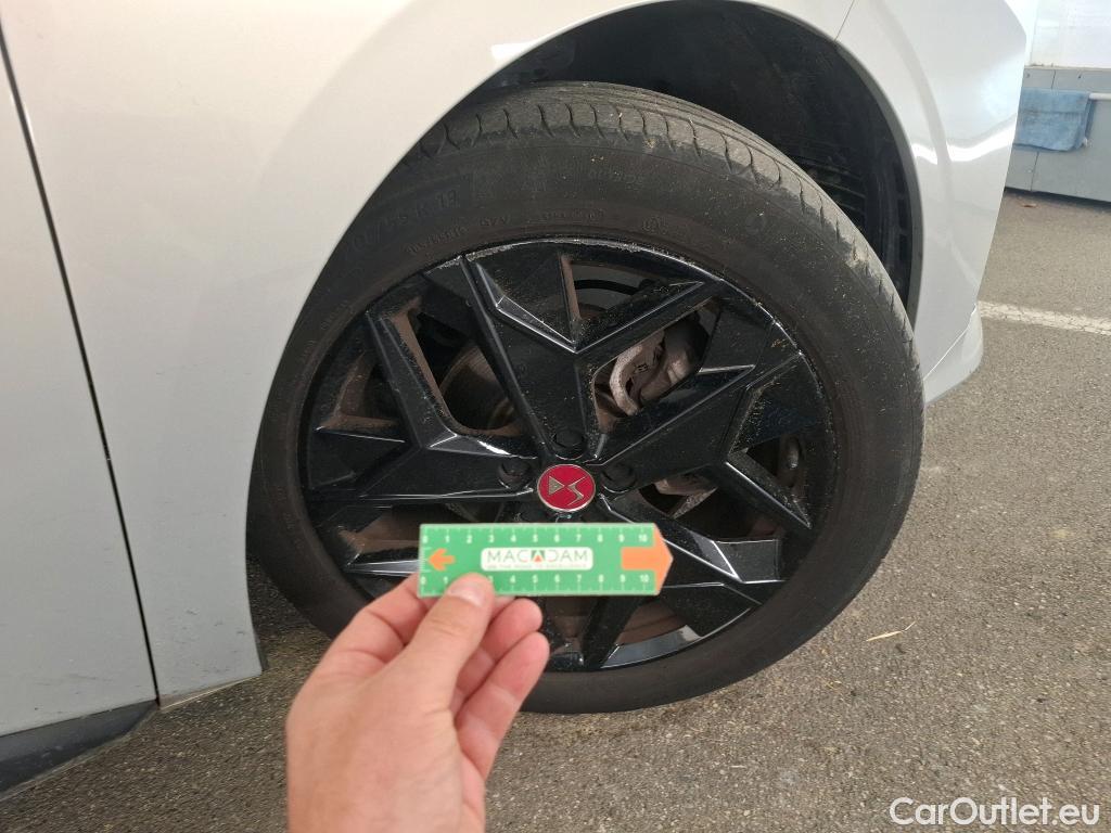  DS  DS4 4 Performance Line 1.2 PureTech 130CV BVA8 E6d #1