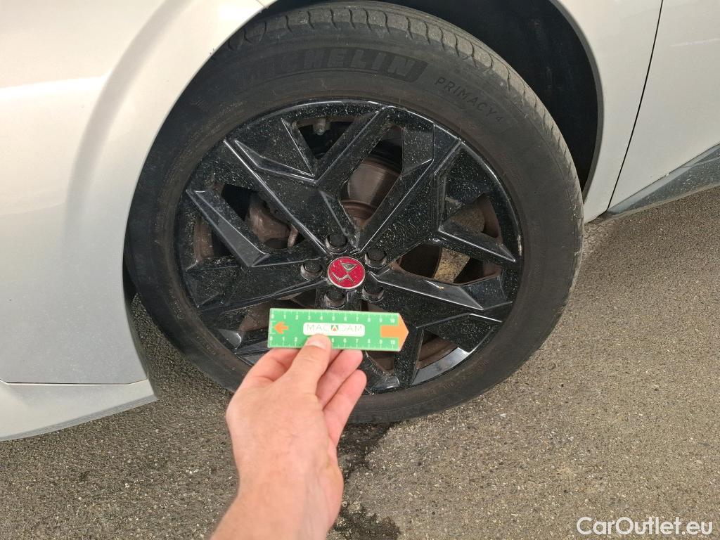  DS  DS4 4 Performance Line 1.2 PureTech 130CV BVA8 E6d #51