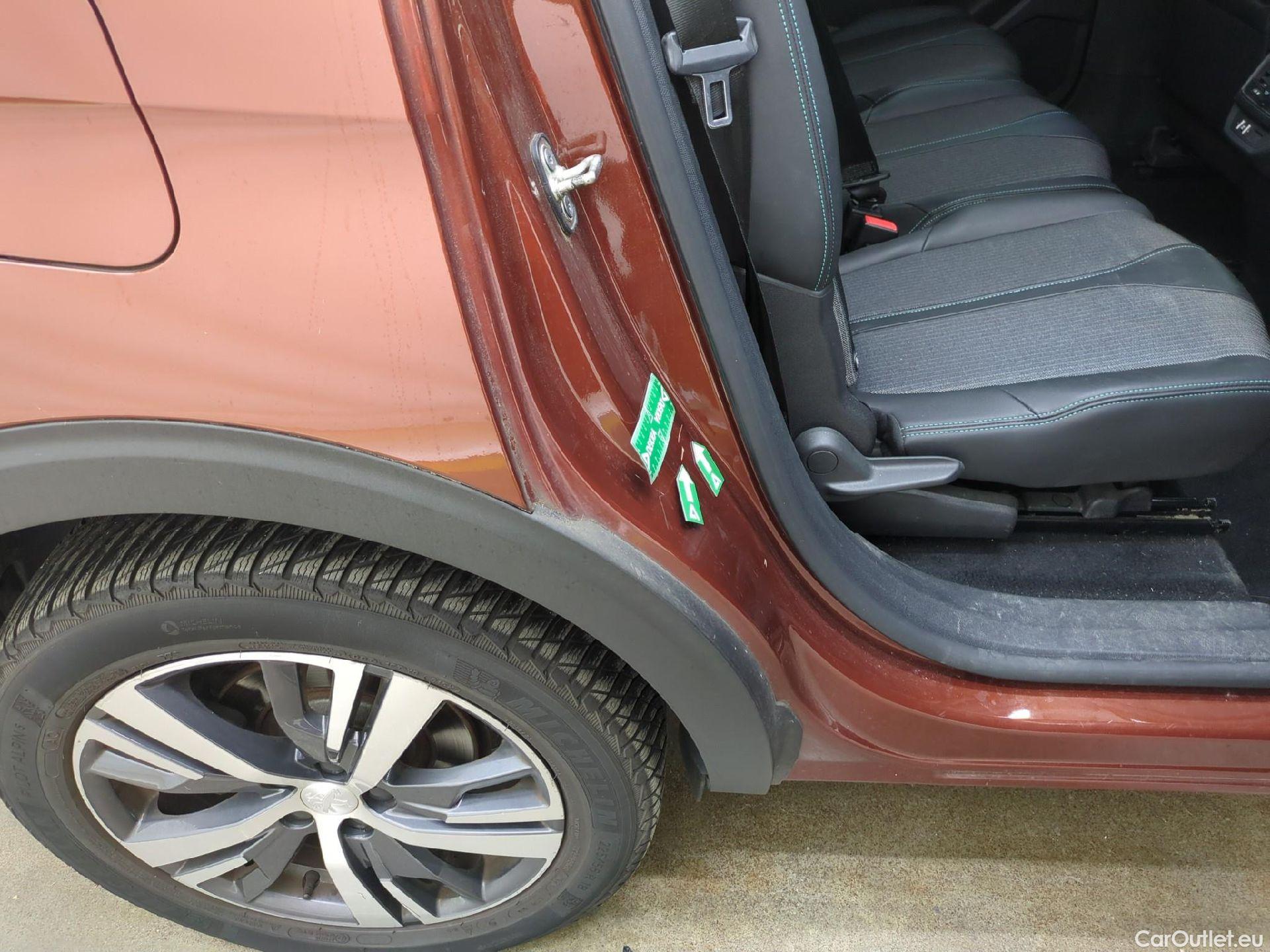  Peugeot  5008  Allure 1.5 HDi 130CV BVM6 7 Sieges E6d #26
