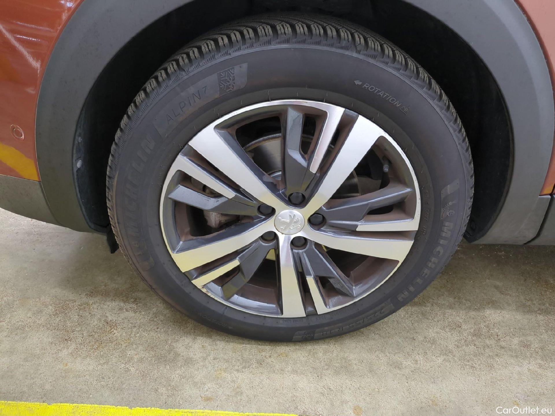  Peugeot  5008  Allure 1.5 HDi 130CV BVM6 7 Sieges E6d #1