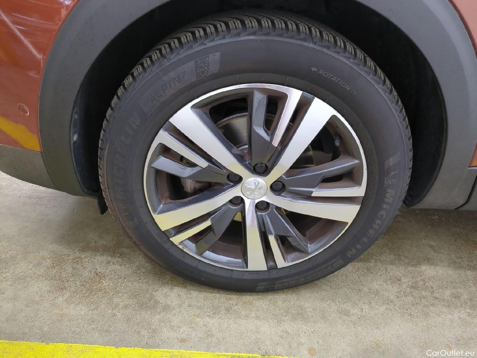  Peugeot  5008  Allure 1.5 HDi 130CV BVM6 7 Sieges E6d #2