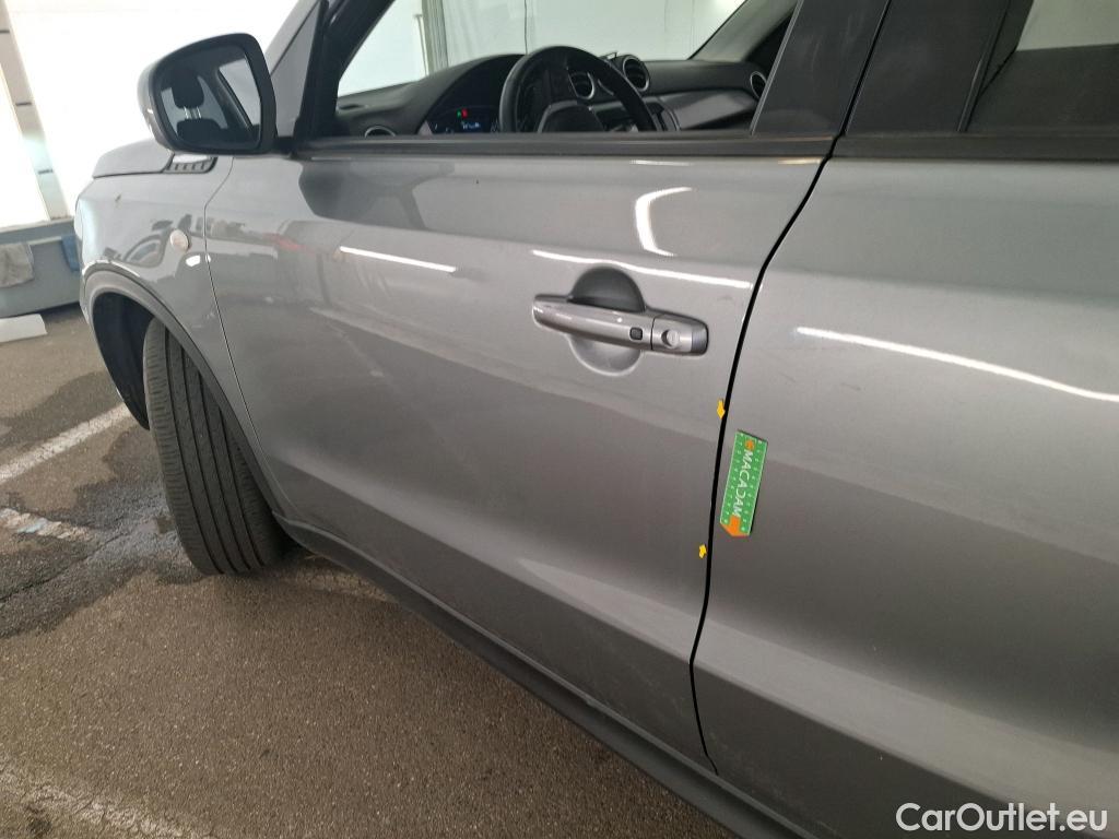  Land Rover  Discovery SUZUKI Vitara / 2015 / 5P / SUV 1.5 Dualjet hybrid PRIVILEGE AT #20