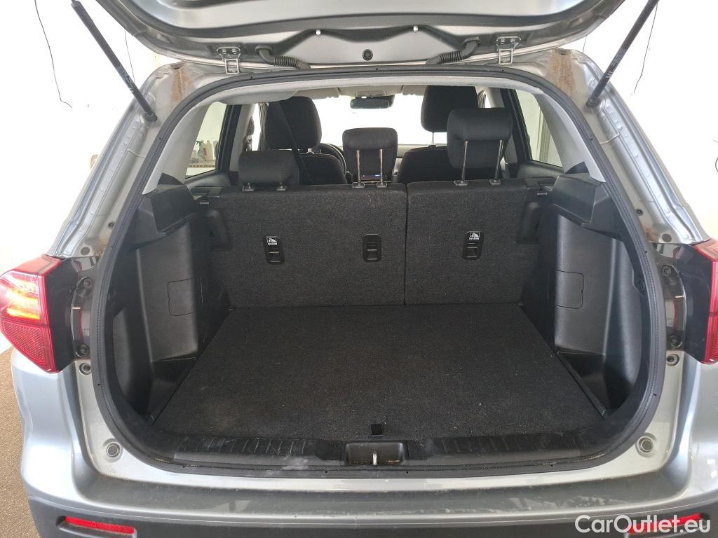  Land Rover  Discovery SUZUKI Vitara / 2015 / 5P / SUV 1.5 Dualjet hybrid PRIVILEGE AT #7