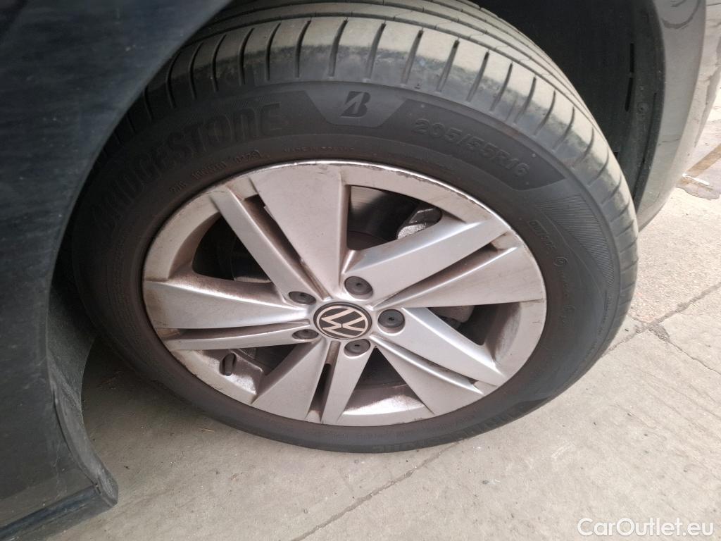  Volkswagen  Golf  VIII Berline Life Plus 2.0 TDI 115CV BVA7 E6d #27