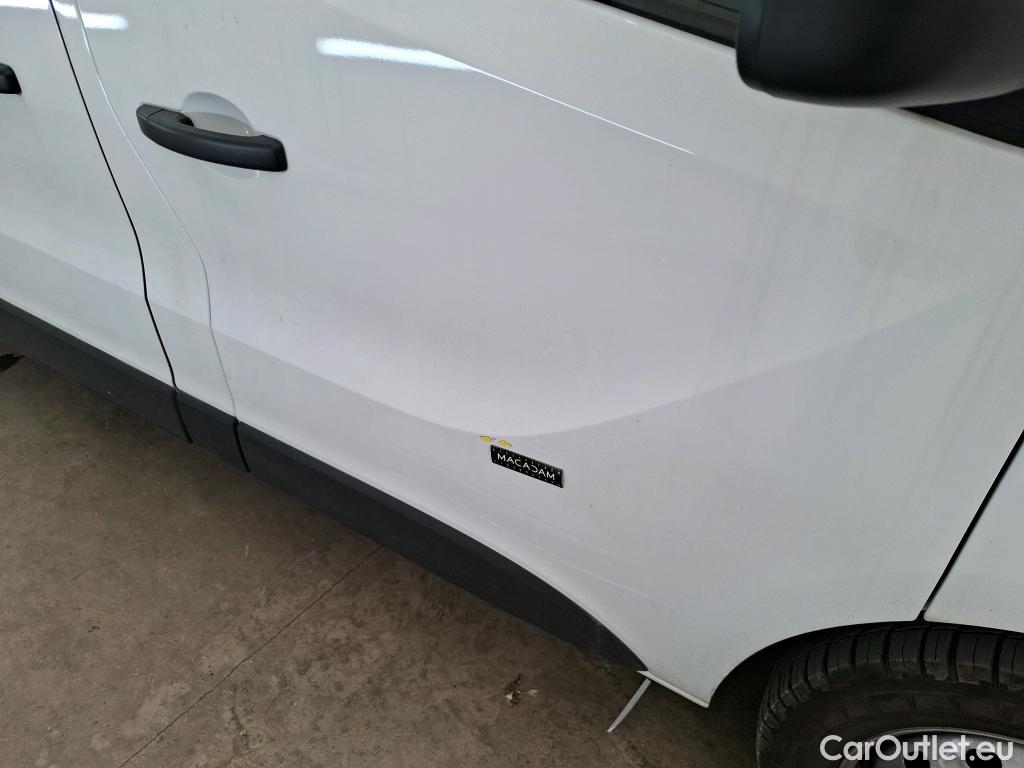  Renault  Trafic  III Fourgon L2H1 3T Confort 2.0 dCi 130CV BVM6 E6d #28