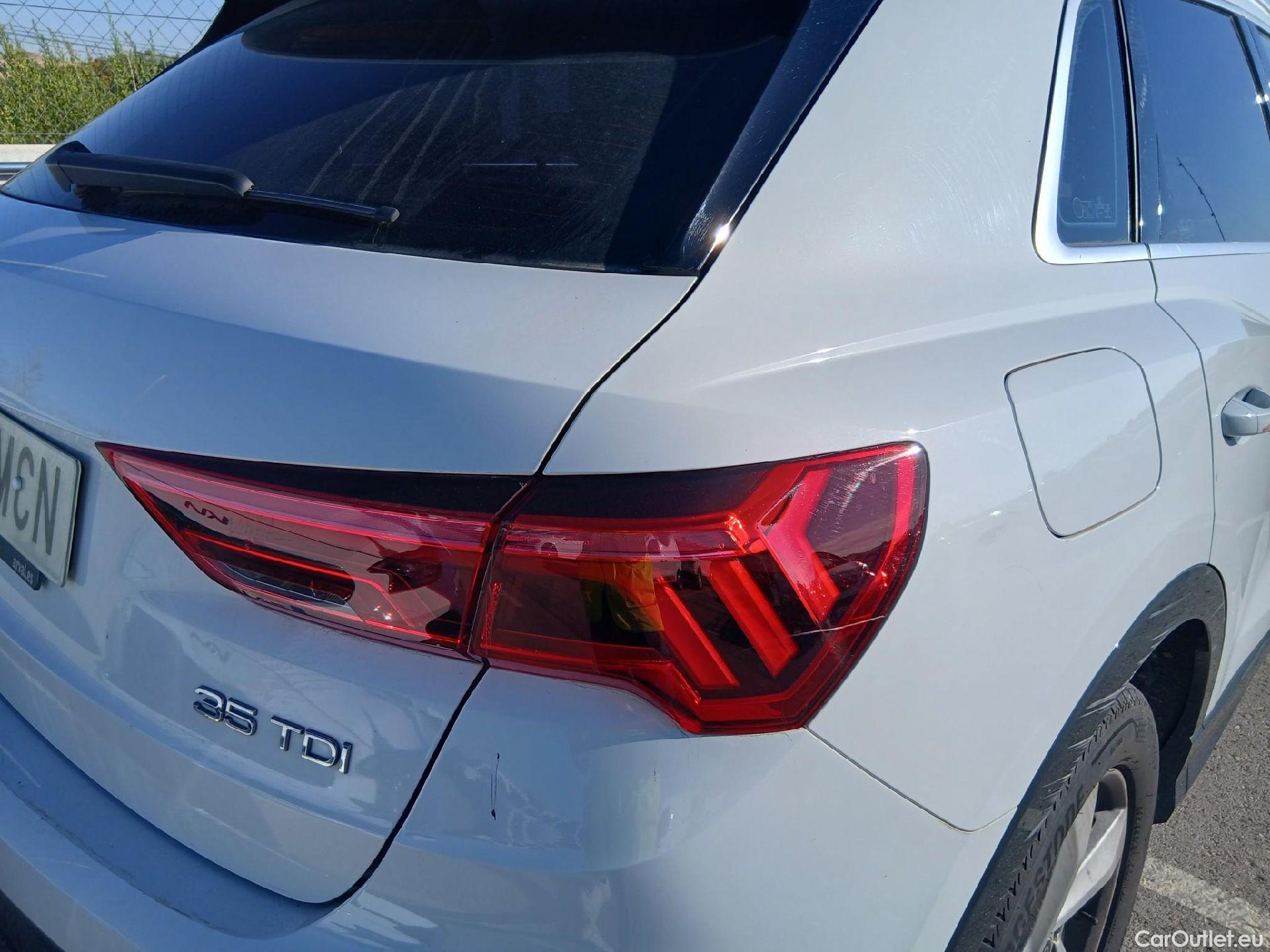  Audi  Q3 AUDI  / 2018 / 5P / todoterreno Advanced 35 TDI 110kW (150CV) S tronic #55
