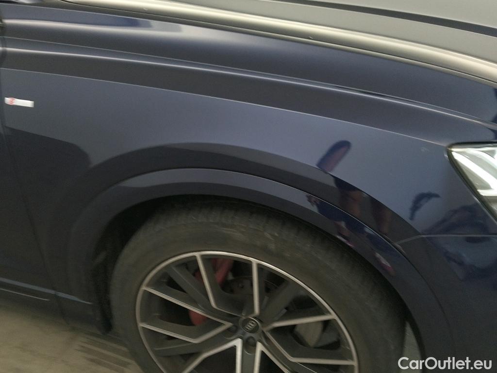  Audi  Q8 AUDI  / 2018 / 5P / todoterreno 55 TFSI 250kW Black L quattro tiptronic #7