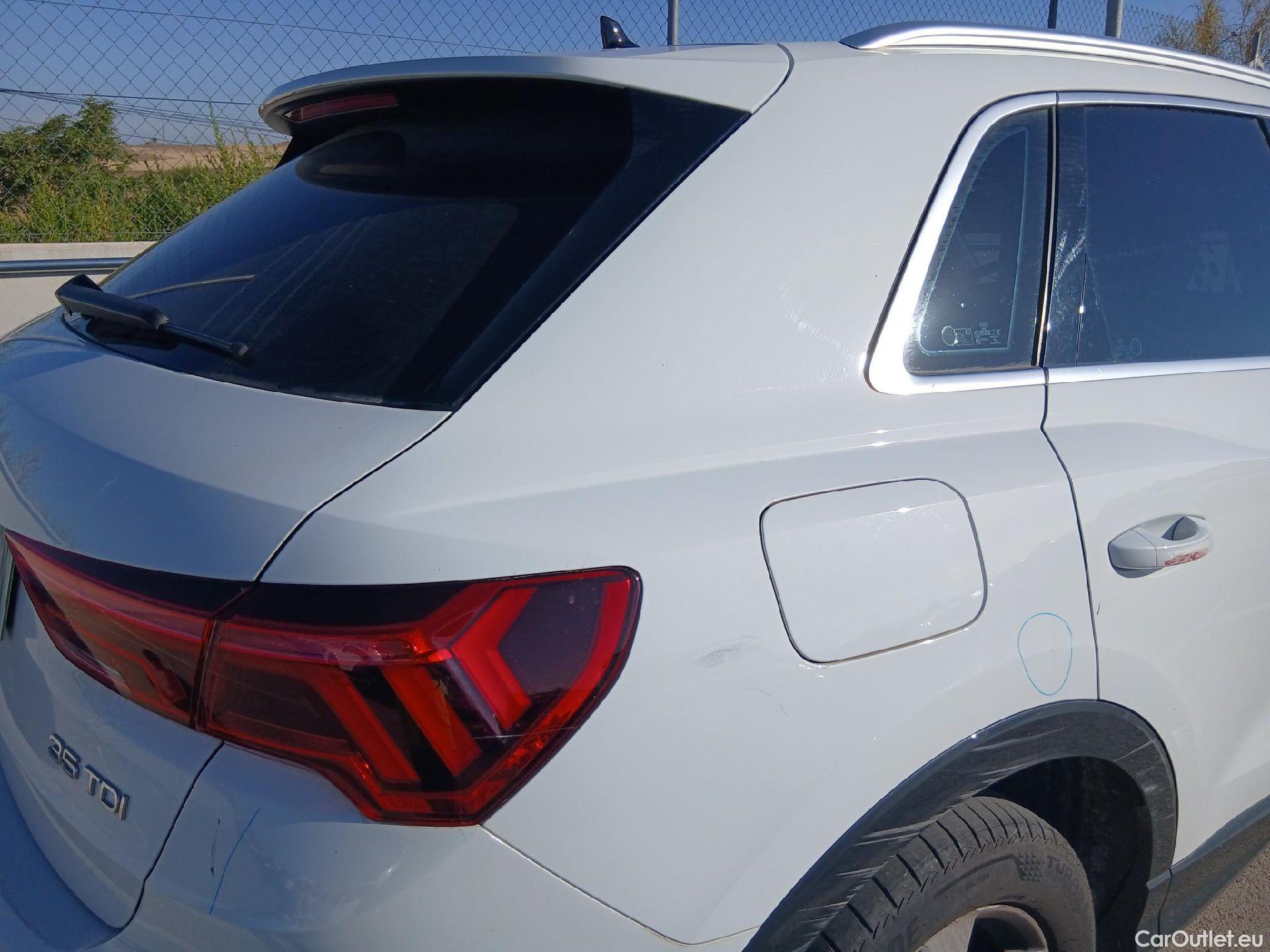  Audi  Q3 AUDI  / 2018 / 5P / todoterreno Advanced 35 TDI 110kW (150CV) S tronic #56