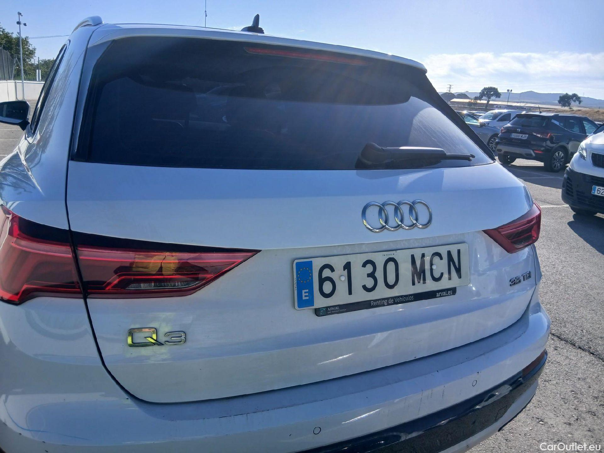  Audi  Q3 AUDI  / 2018 / 5P / todoterreno Advanced 35 TDI 110kW (150CV) S tronic #53