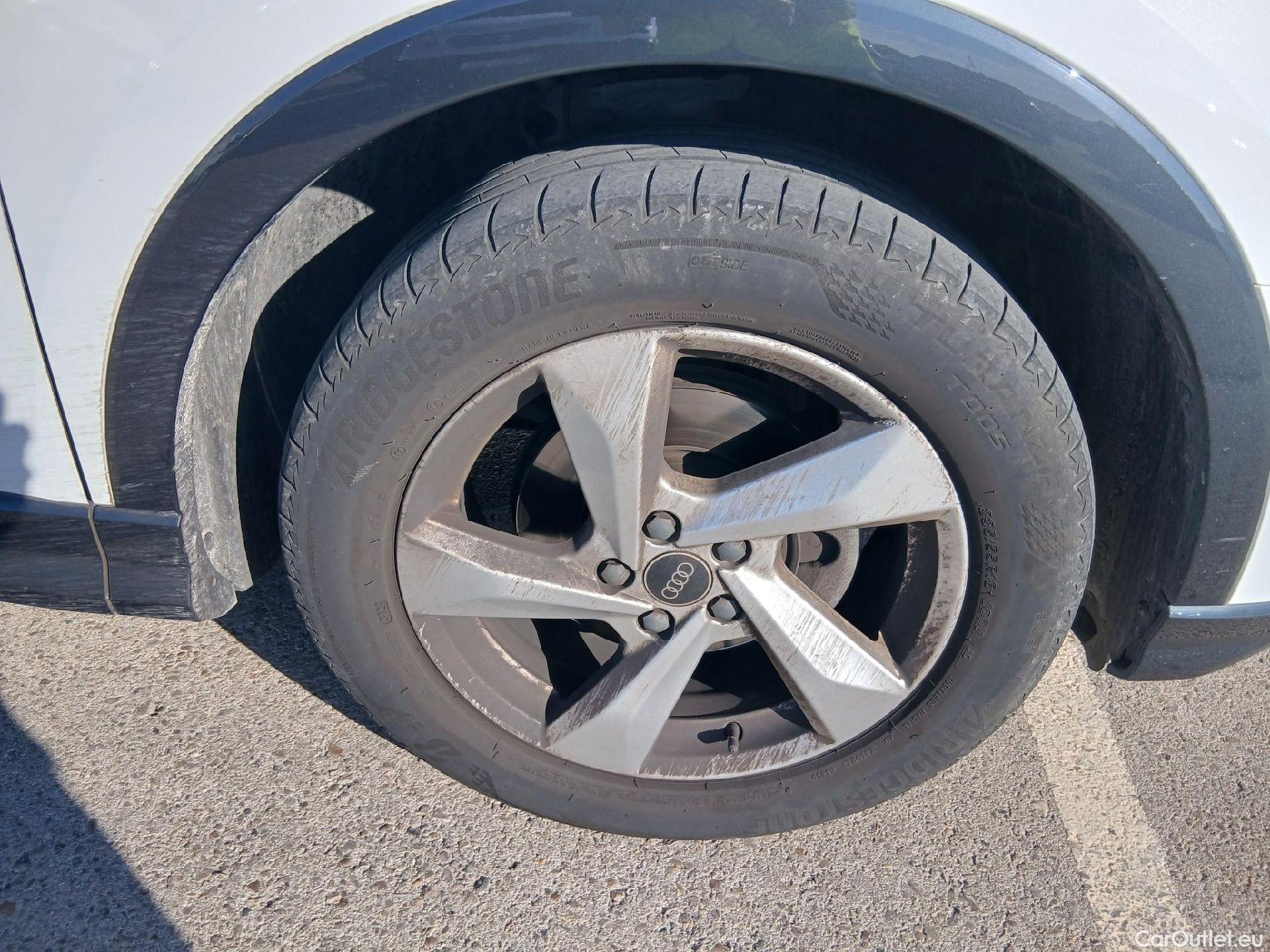  Audi  Q3 AUDI  / 2018 / 5P / todoterreno Advanced 35 TDI 110kW (150CV) S tronic #70