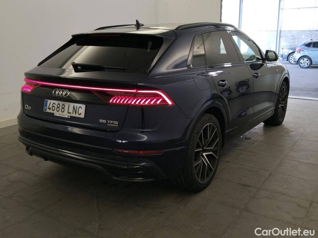  Audi  Q8 AUDI  / 2018 / 5P / todoterreno 55 TFSI 250kW Black L quattro tiptronic #11
