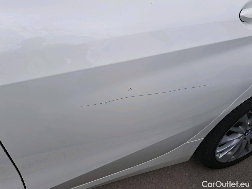  Bmw  Serie 1 BMW  / 2019 / 5P / berlina con portón 118i Corporate Auto. #12