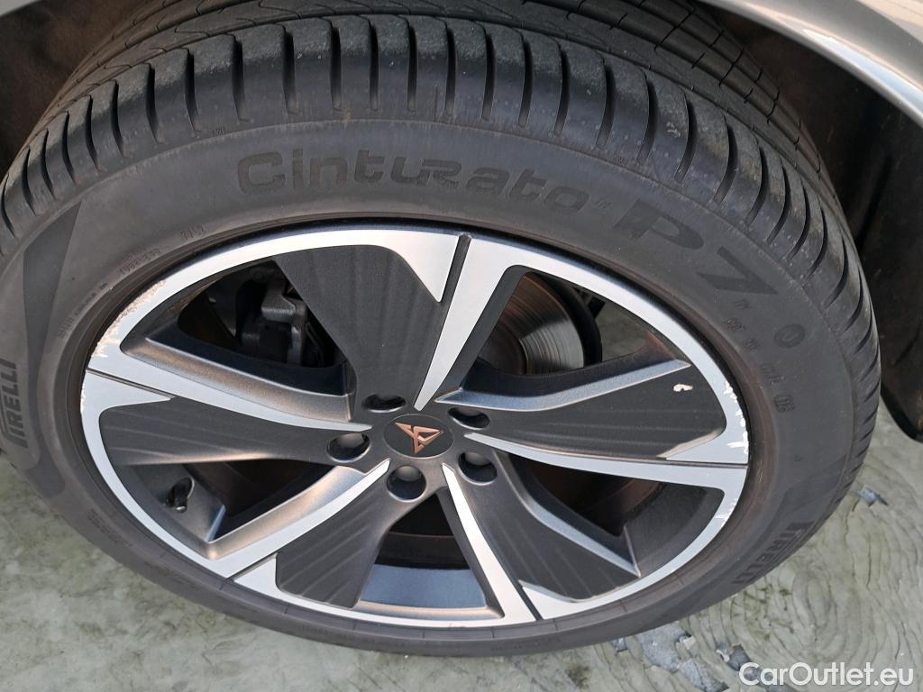  Cupra  Formentor CUPRA  / 2020 / 5P / todoterreno 1.4 e-Hybrid 150kW (204 CV) DSG #3