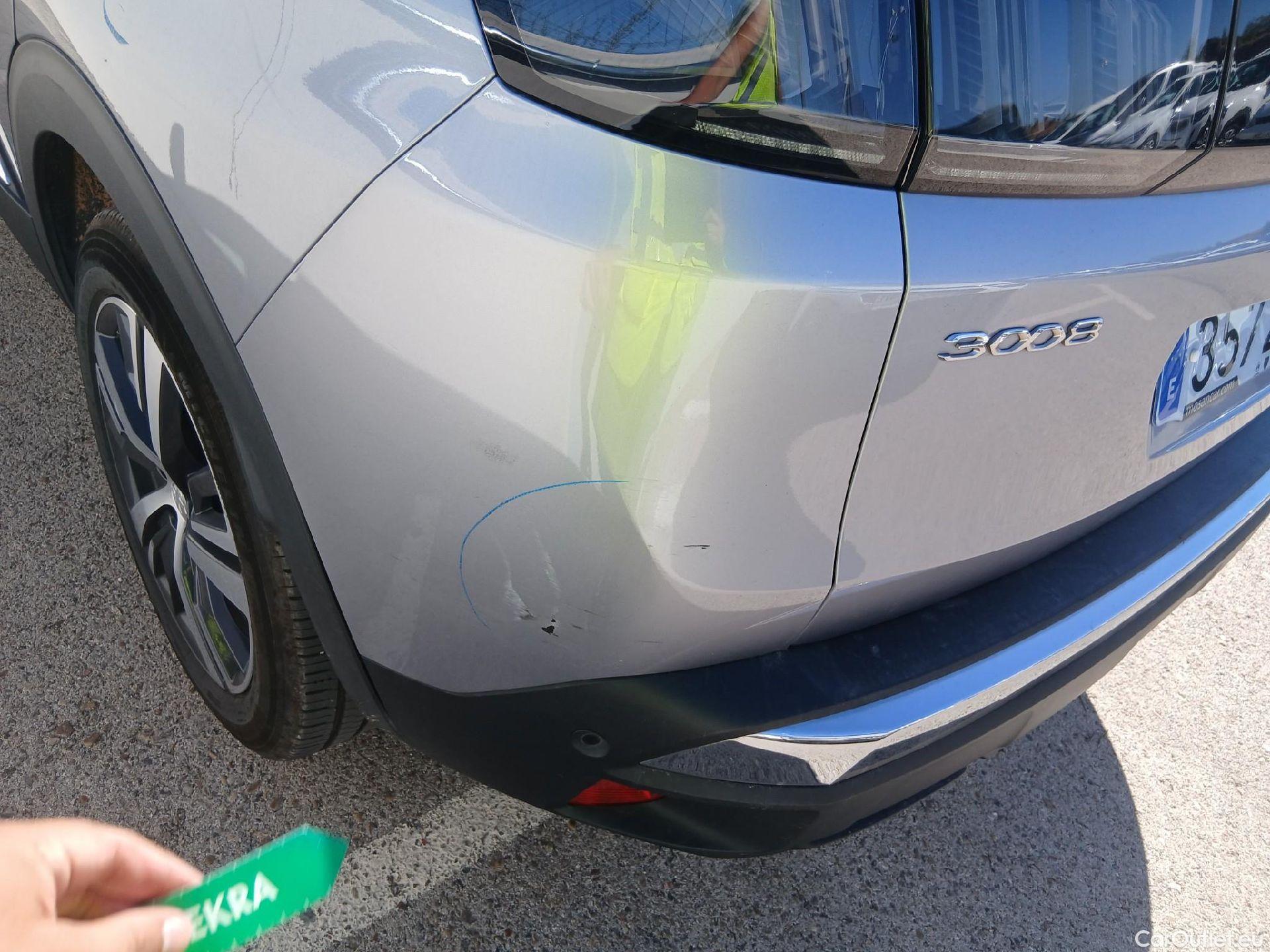  Peugeot  3008 PEUGEOT  Hybrid / 2020 / 5P / todoterreno 1.2 100KW Allure Pack eDCS6 #16
