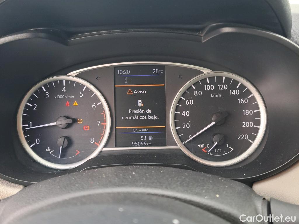  Nissan  Micra NISSAN  / 2017 / 5P / berlina con portón IG-T 68 kW (92 CV) E6D-F Acenta #27