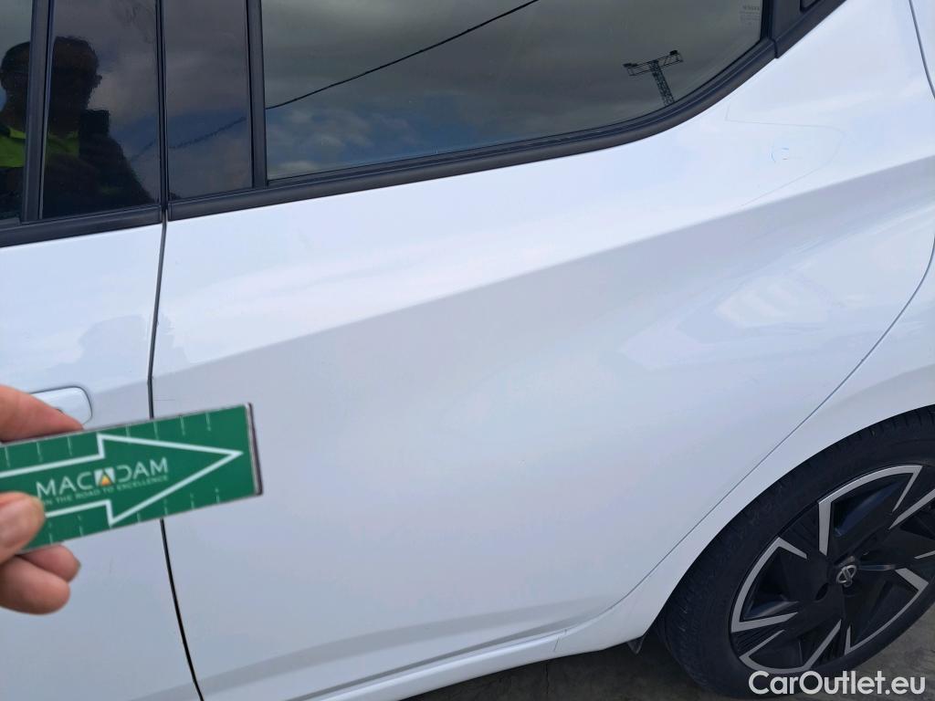  Nissan  Micra NISSAN  / 2017 / 5P / berlina con portón IG-T 68 kW (92 CV) E6D-F Acenta #29