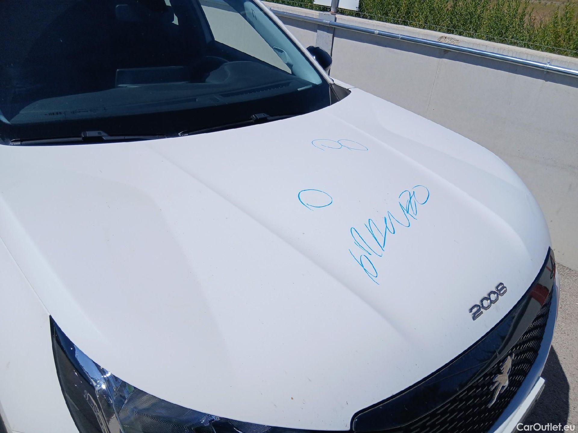  Peugeot  2008 PEUGEOT  / 2019 / 5P / todoterreno Active Puretech 100 S&S BVM6 #2