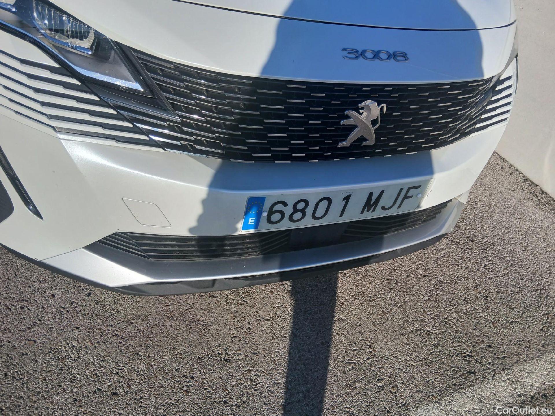  Peugeot  3008 PEUGEOT  / 2020 / 5P / todoterreno 1.5 BlueHDi 96kW Active Pack EAT8 #9