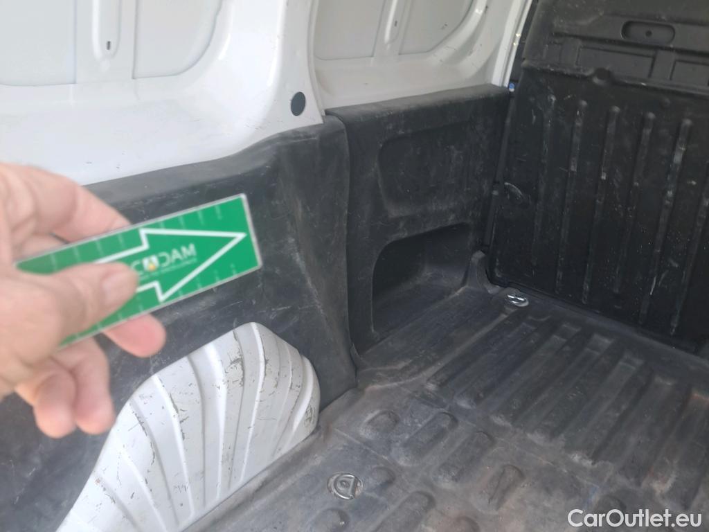  Citroen  Berlingo CITROEN  / 2018 / 3P / furgón derivado de turismo Talla M BlueHDi 100 CONTROL #37