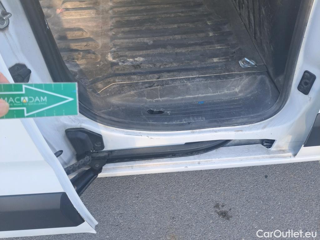  Citroen  Berlingo CITROEN  / 2018 / 3P / furgón derivado de turismo Talla M BlueHDi 100 CONTROL #33