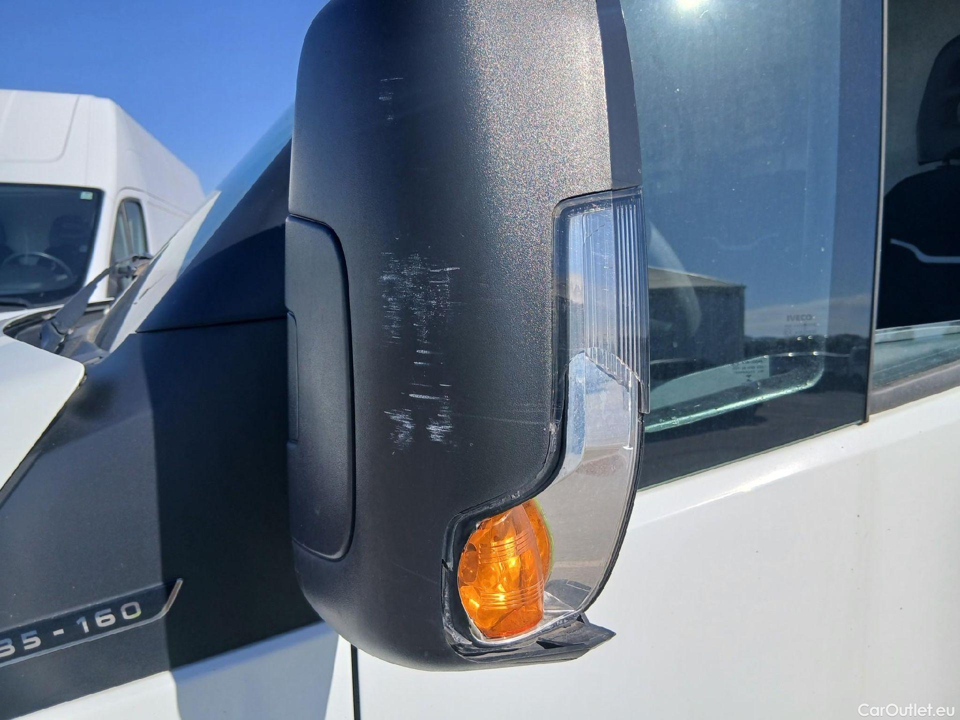  Iveco  Daily IVECO  / 2019 / 4P / furgón 2.3 TD 35S 16 V 3520L/H2 12 M3  Isotermo + Equipo de frio #11
