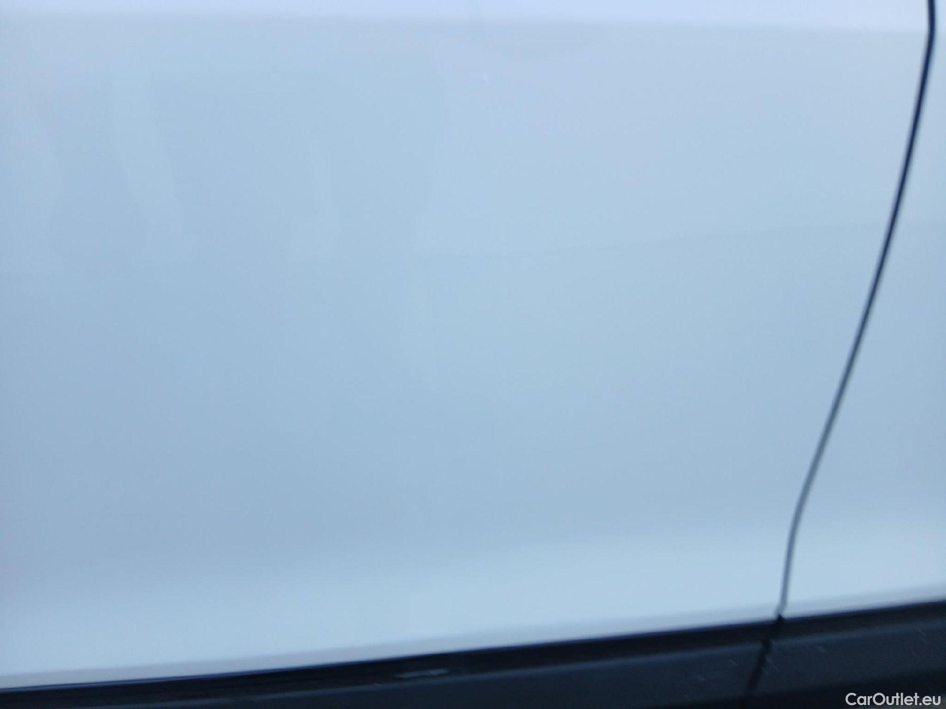  Volkswagen  Tiguan VOLKSWAGEN  / 2020 / 5P / todoterreno Urban Sport 2.0 TDI 110kW (150CV) DSG #8